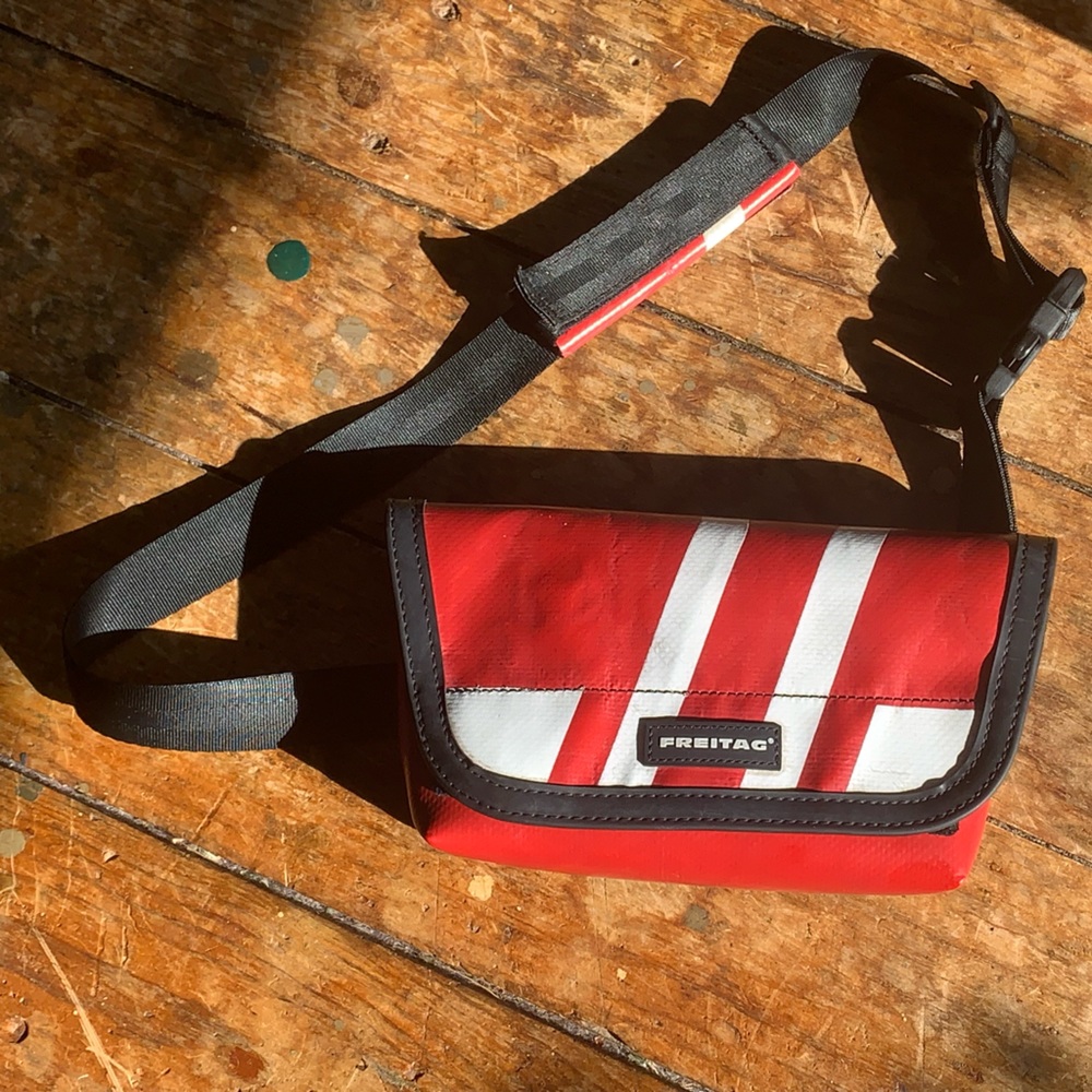 NWOT Freitag Jamie Crossbody Fanny Pack Red and White Upcycled